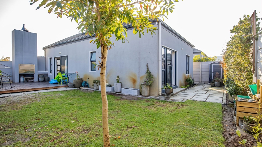 3 Bedroom Property for Sale in Burgundy Estate Western Cape